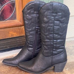 Black Cowboy Boots